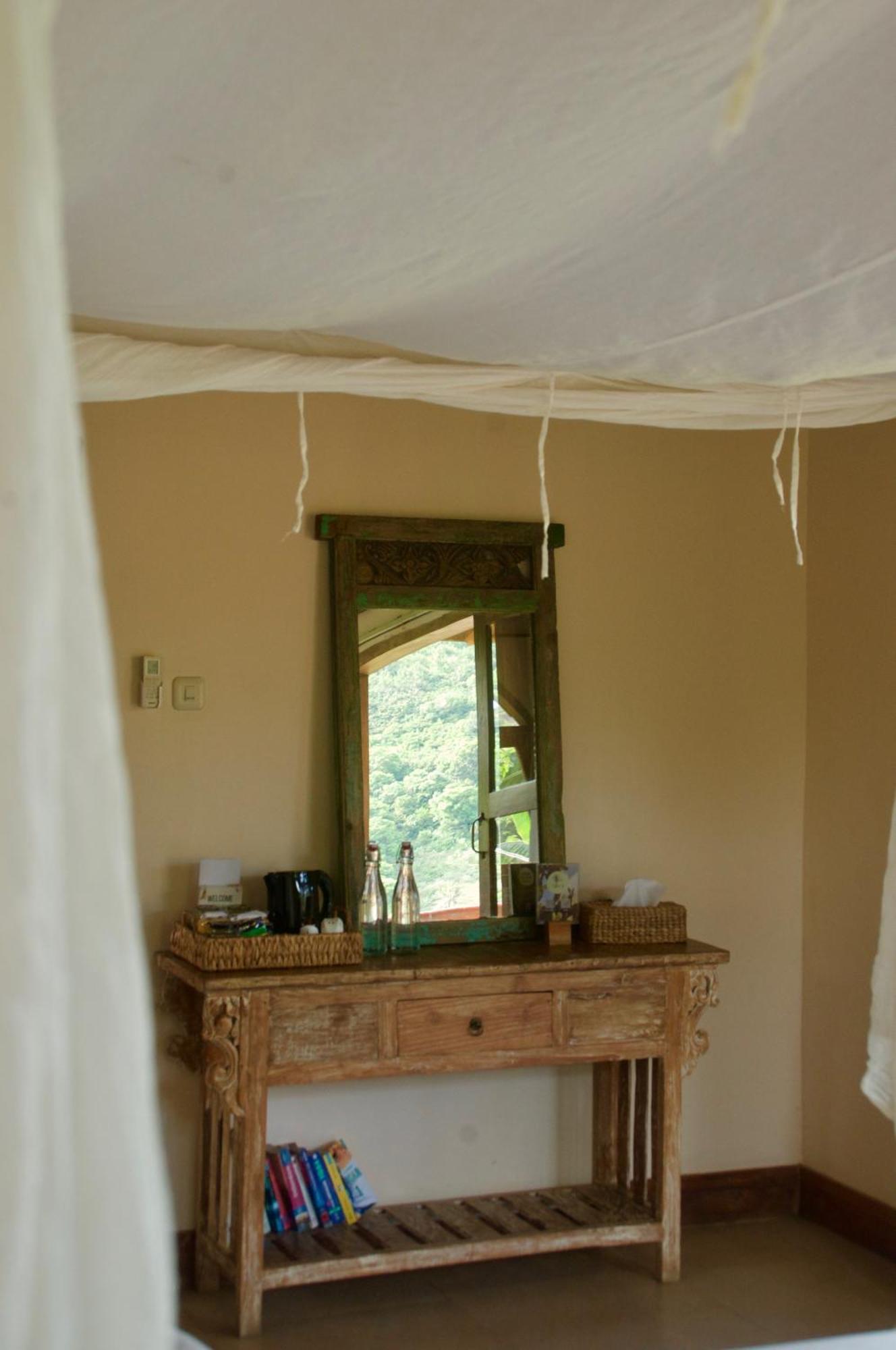 Owa Lodge Areguling Kuta  Δωμάτιο φωτογραφία